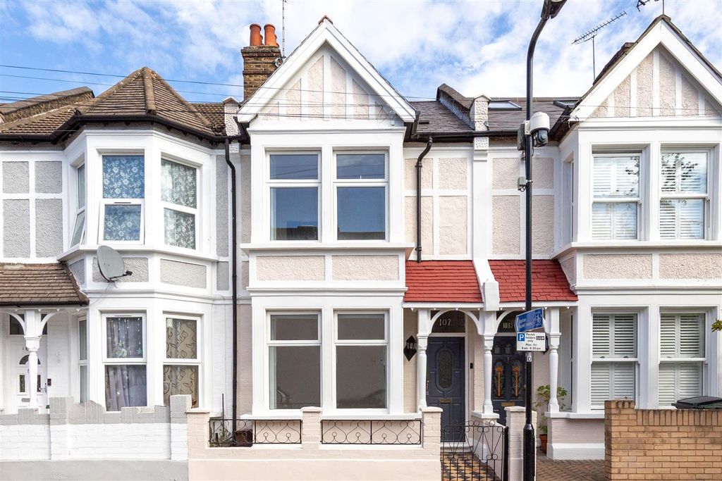 Property photo 1 of 29 Dawlish Road, E10