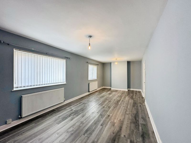 Property photo 2 of 14 Photo 14