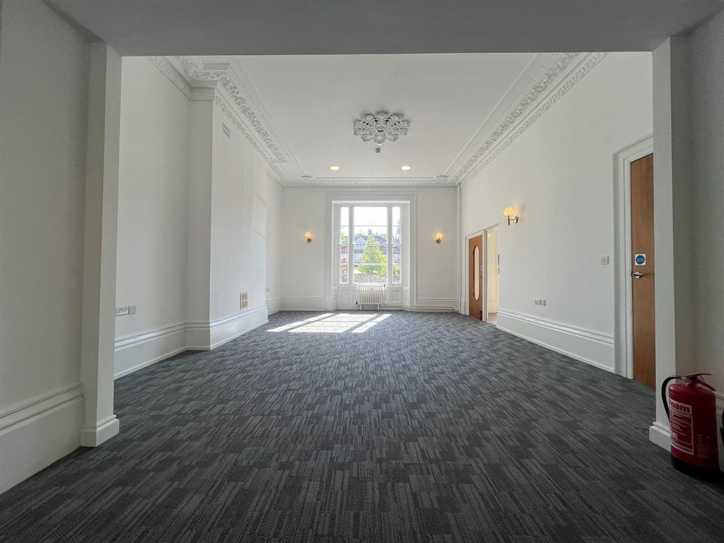 Property photo 2 of 13 3.Jpg