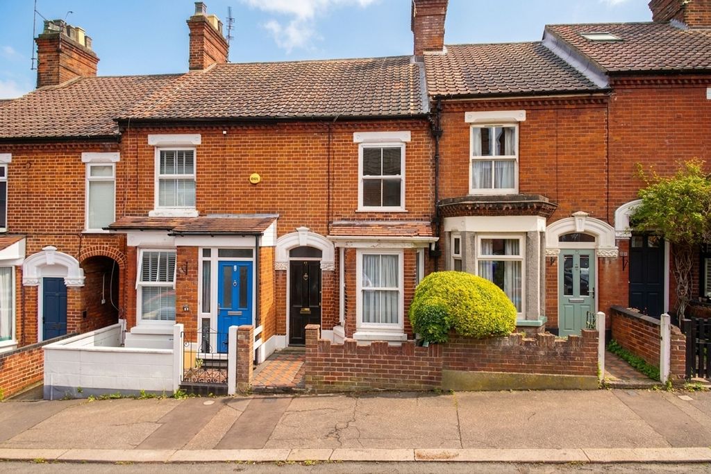 Property photo 1 of 16