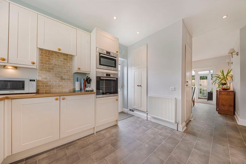 Property photo 3 of 33 Photo 21