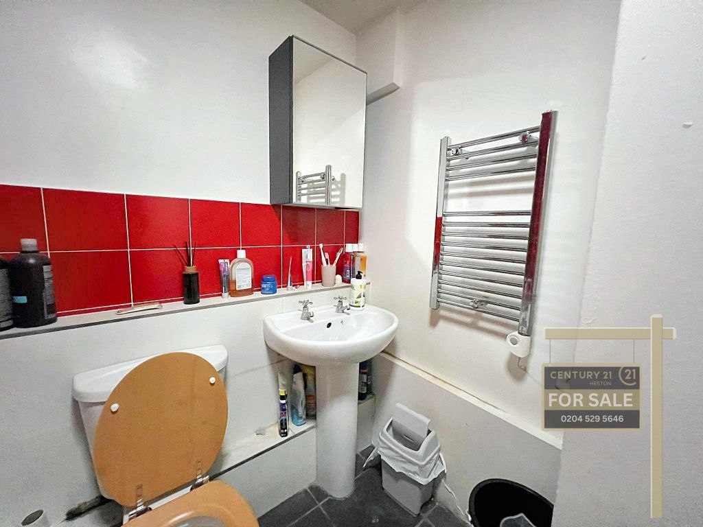 Property photo 3 of 11