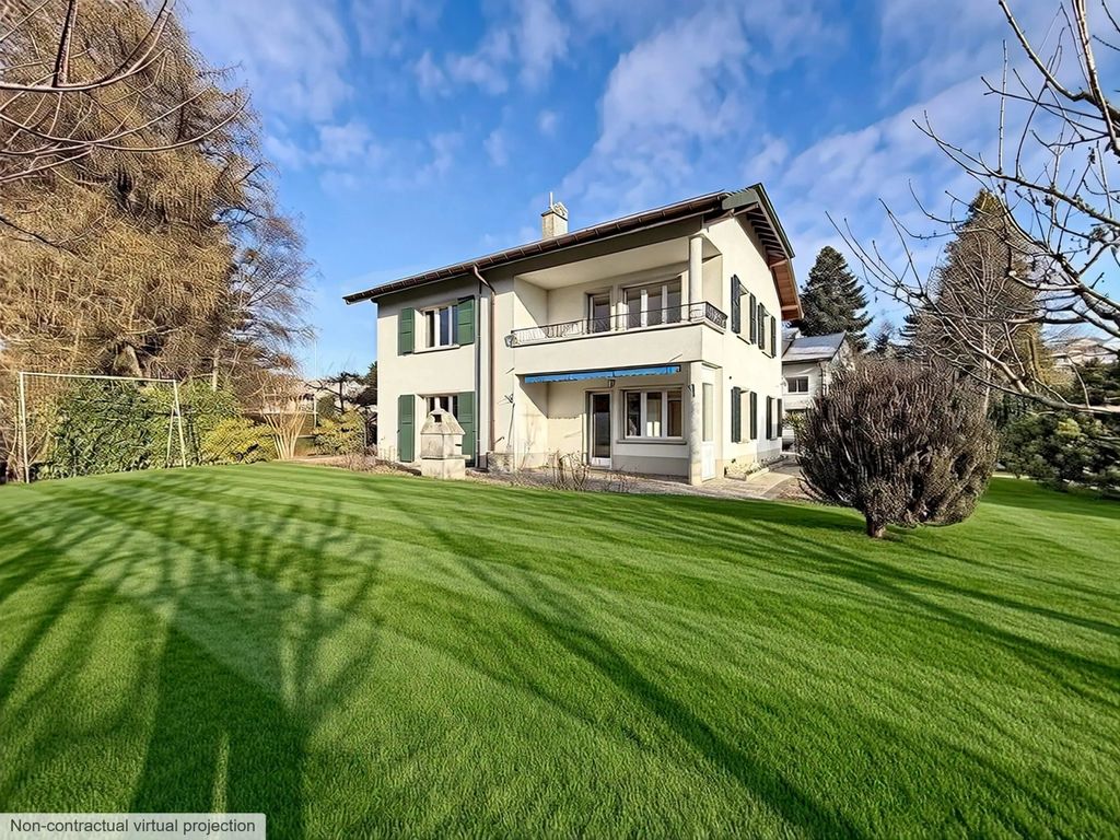 Property photo 1 of 12