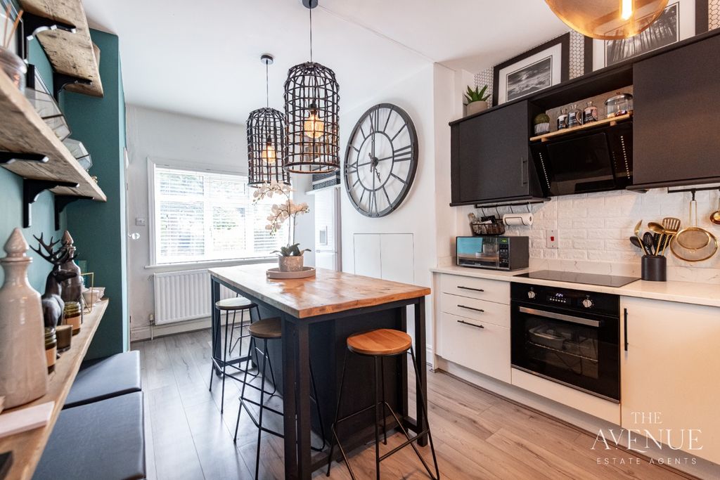 Property photo 3 of 25 4632465