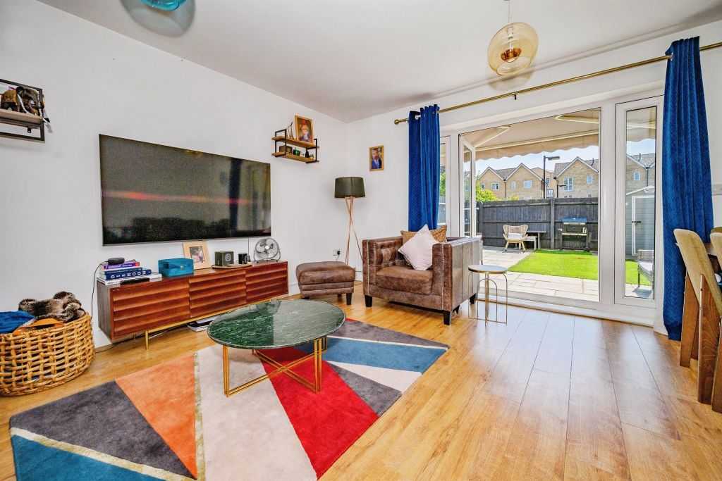 Property photo 3 of 17