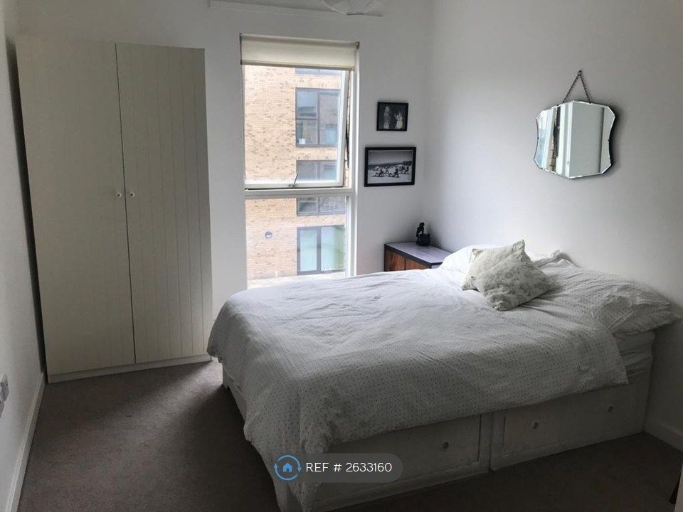 Property photo 3 of 21 Master Bedroom