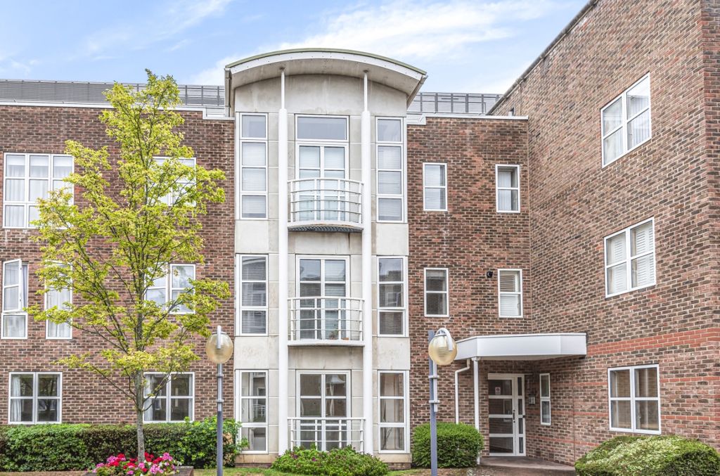 Property photo 1 of 6 636785 (1)