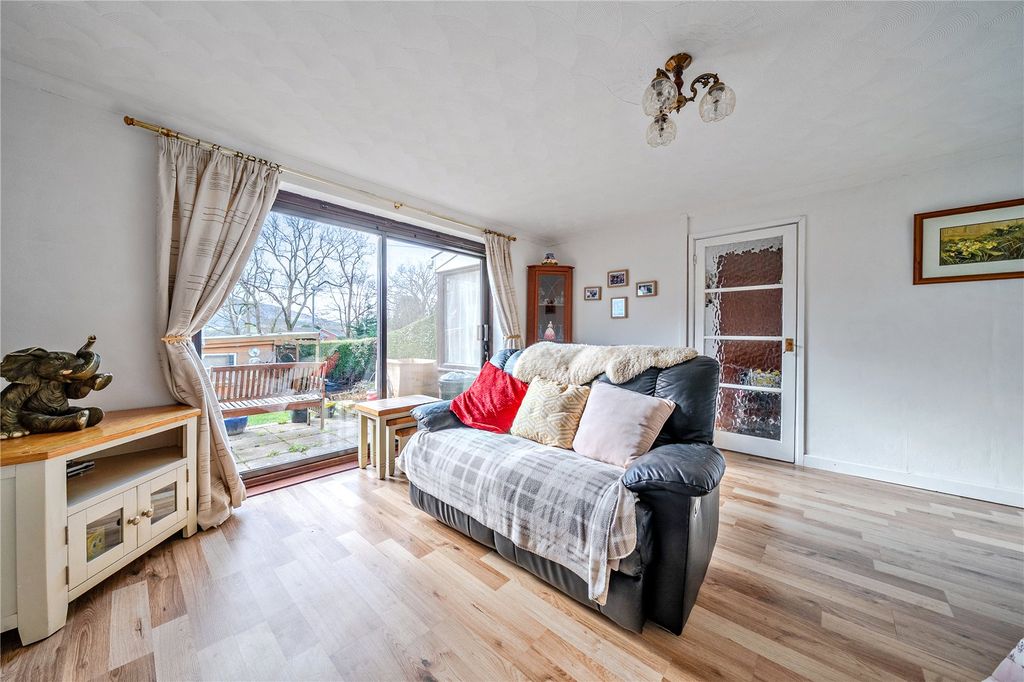 Property photo 2 of 18 Picture No. 20