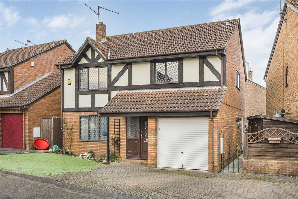 Property photo 1 of 18