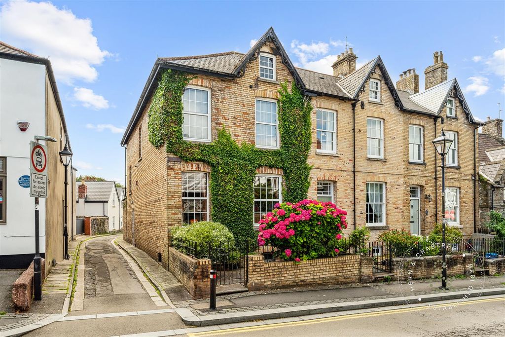 Property photo 1 of 48 High St, Llandaff (45).Jpg