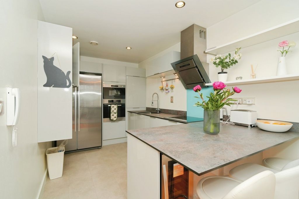 Property photo 3 of 9 Picture No. 04