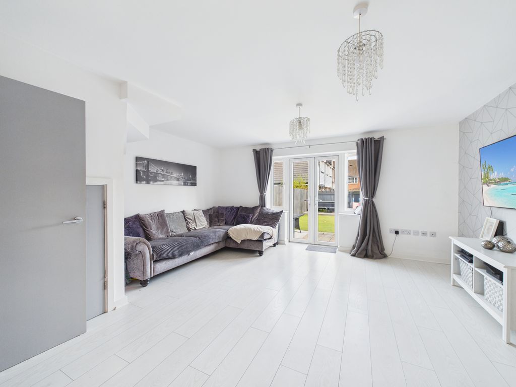 Property photo 2 of 13 Photo 8