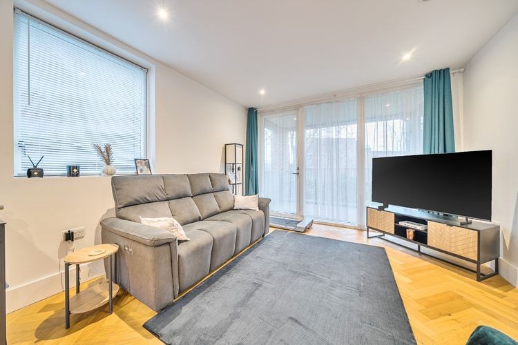 Property photo 3 of 14