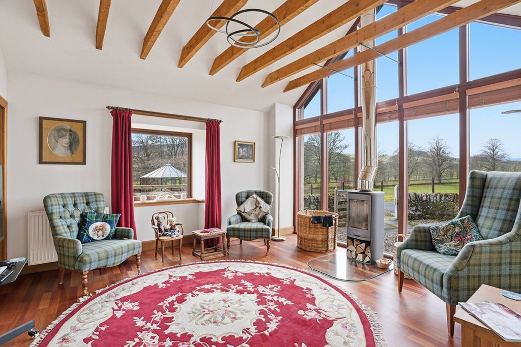 Property photo 2 of 38