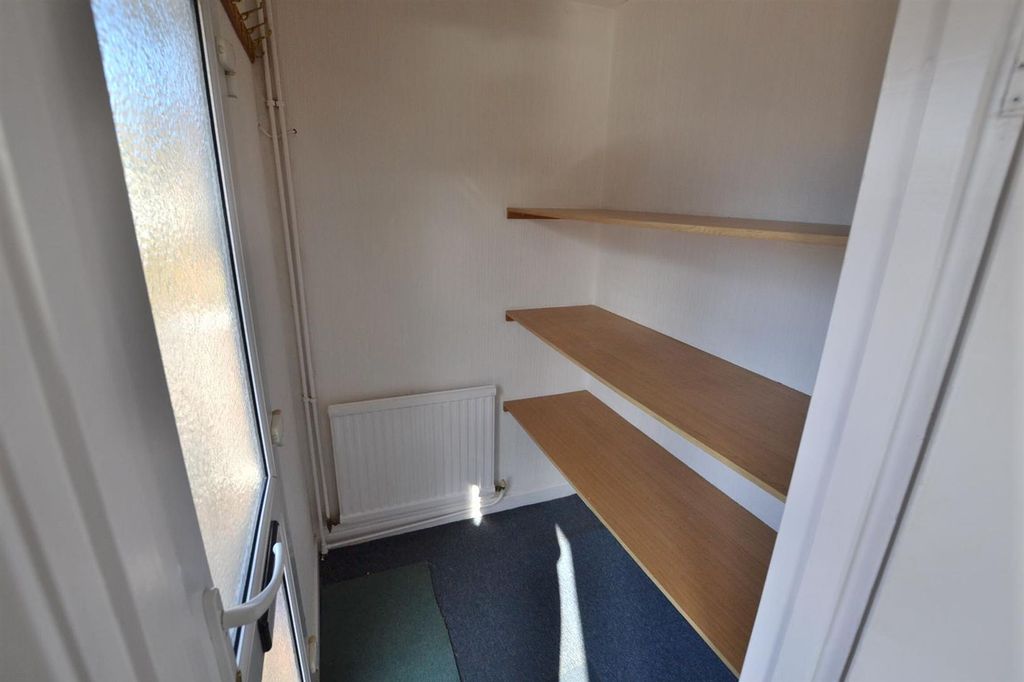 Property photo 2 of 13 Entrance Porch