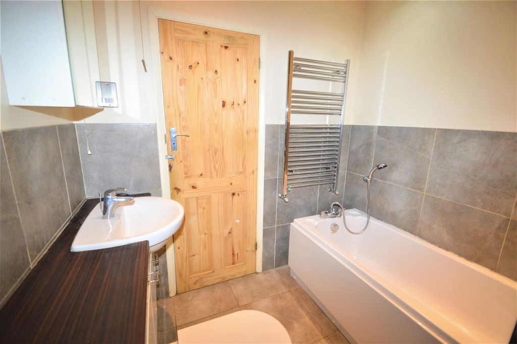 Property photo 3 of 3 Bathroom