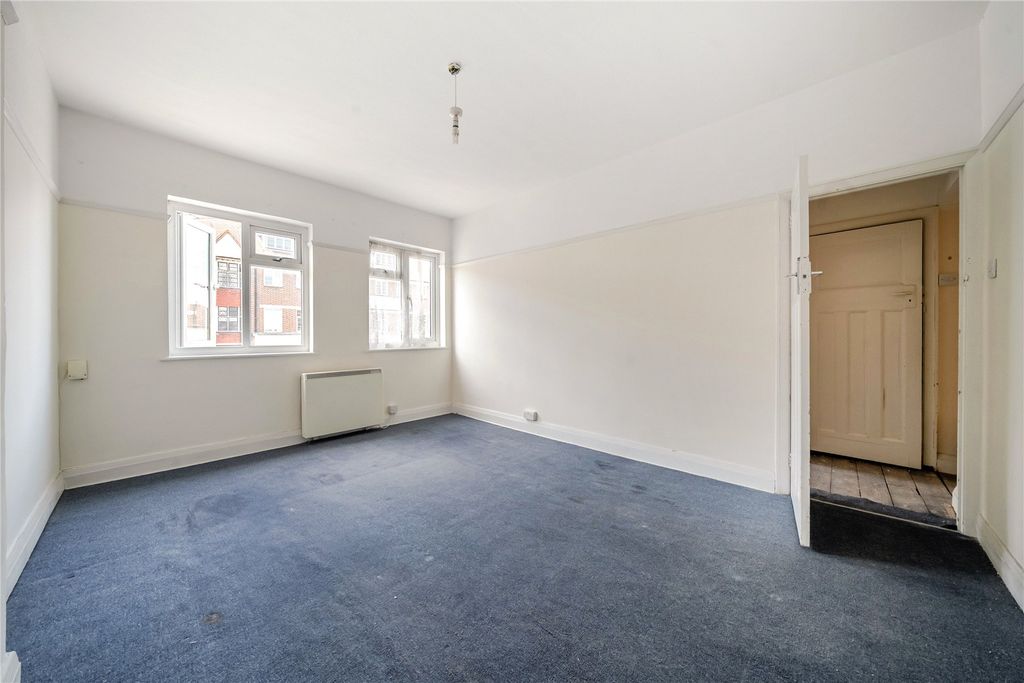 Property photo 2 of 15 Picture No. 04