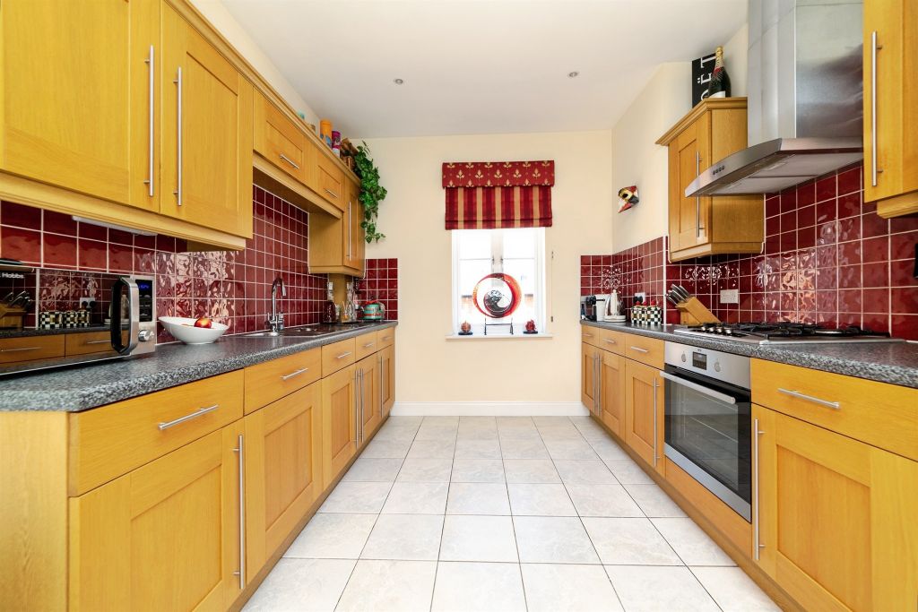 Property photo 2 of 15