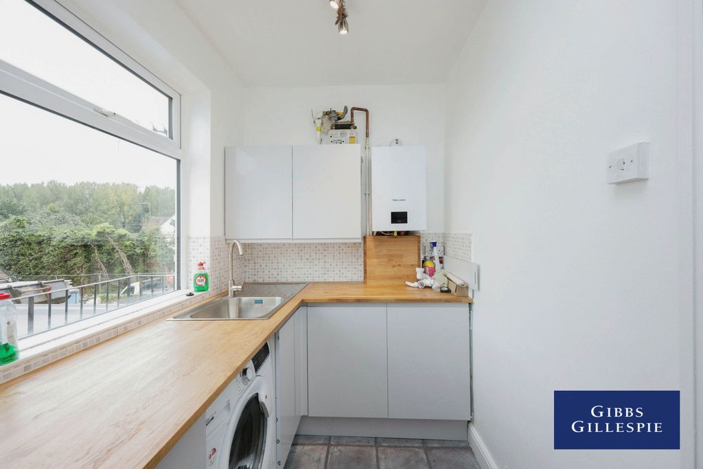 Property photo 2 of 10 Eosr0887