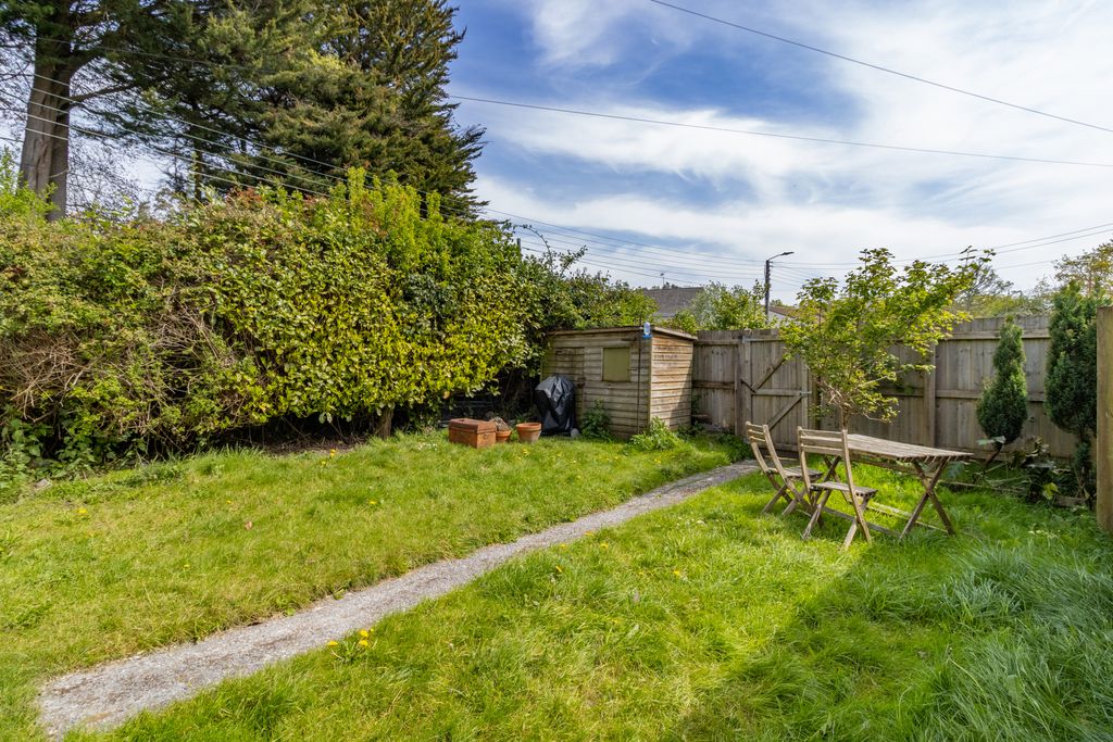 Property photo 2 of 22 Garden