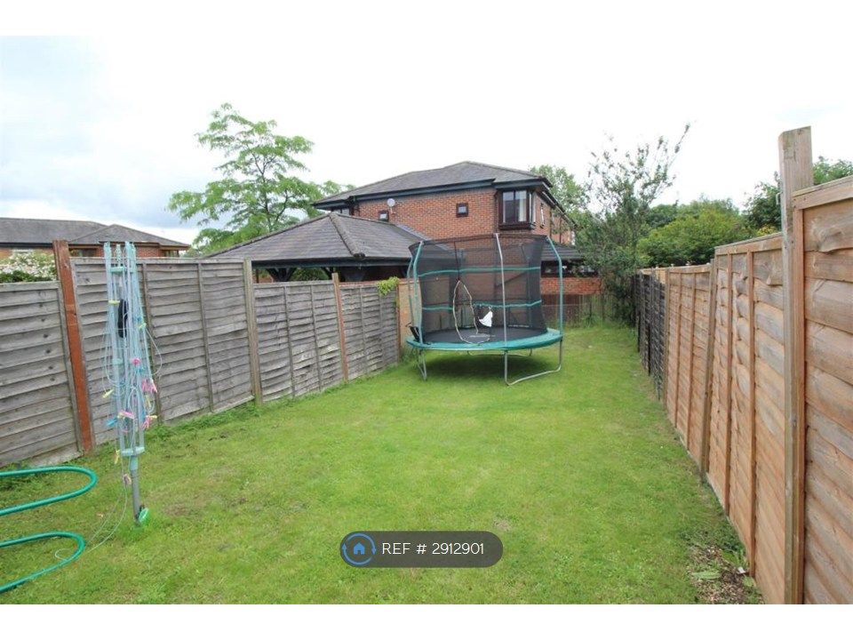 Property photo 3 of 11