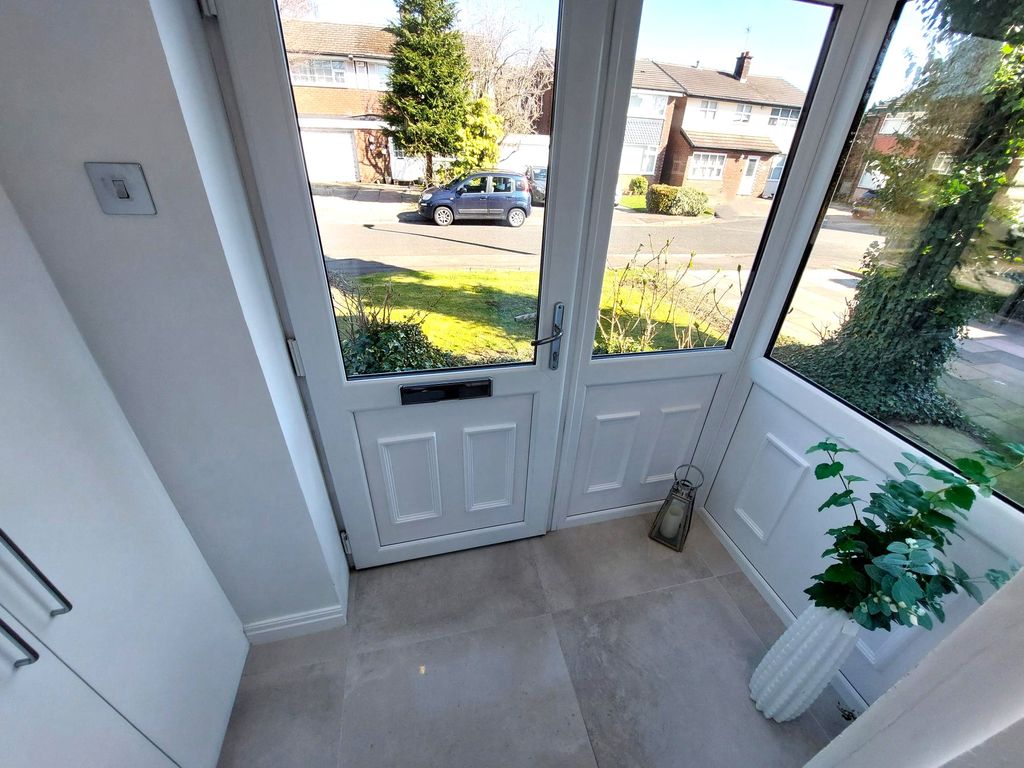 Property photo 3 of 25 6Deane26