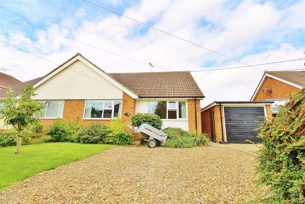 Property photo 1 of 25 Chapel Lane Front.Jpg