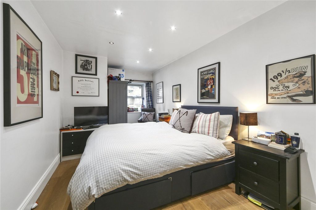 Property photo 3 of 11 Picture No. 05