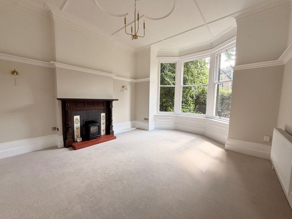 Property photo 3 of 11 Picture No. 17