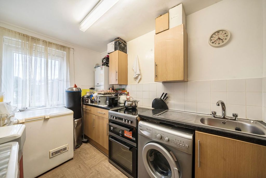 Property photo 3 of 4