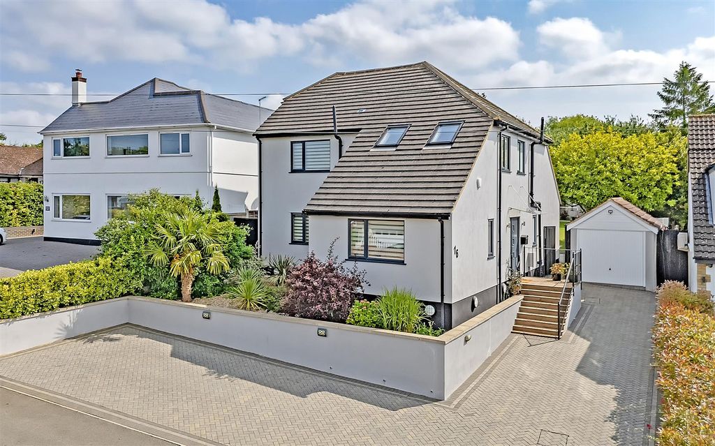 Property photo 1 of 43 Frnt ch.Jpg