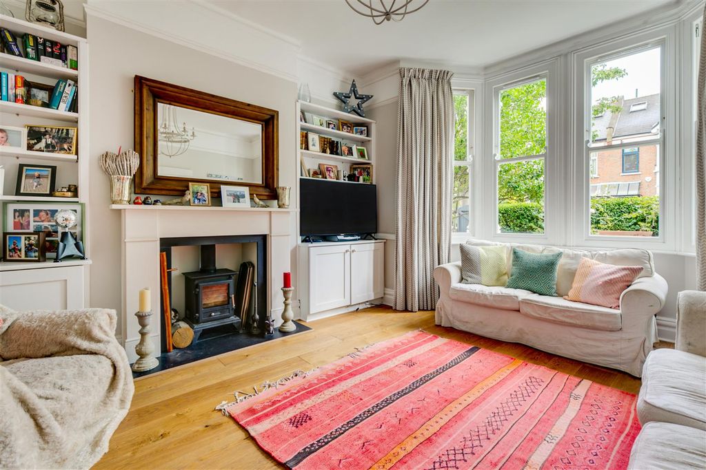 Property photo 3 of 10 Third Avenue 3-14.Jpg