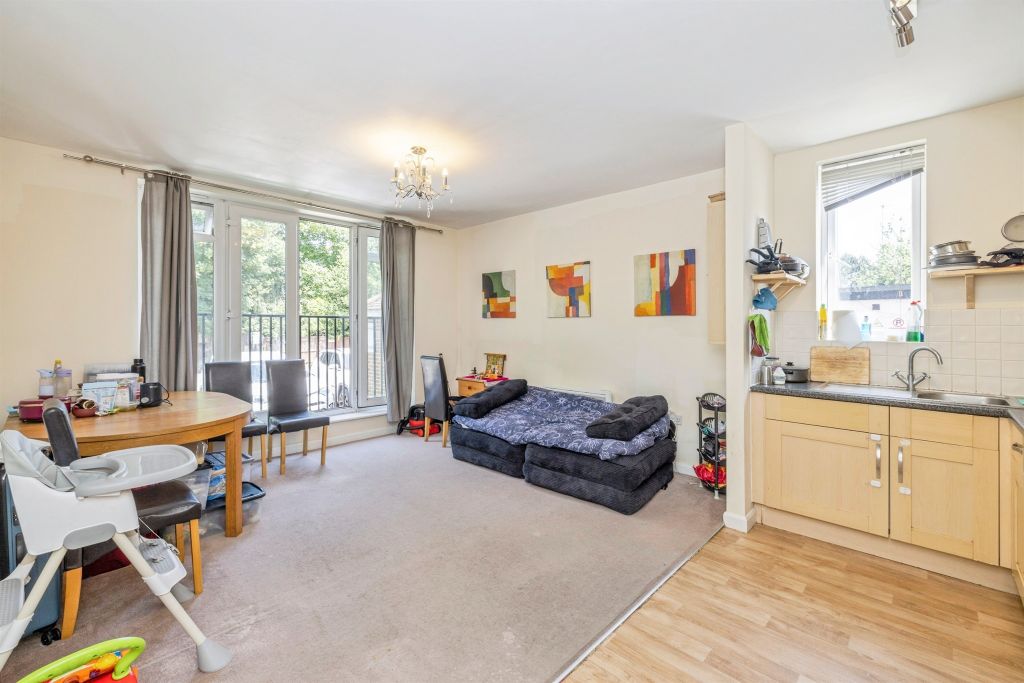 Property photo 2 of 10