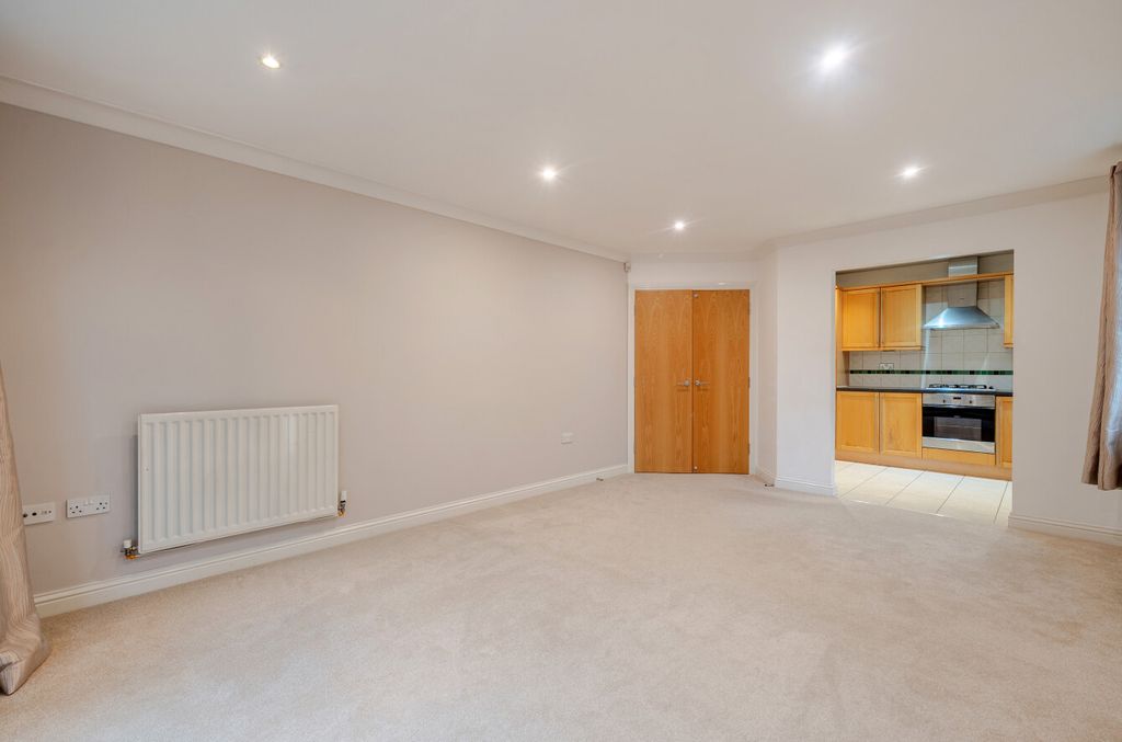 Property photo 2 of 9 Reception Room