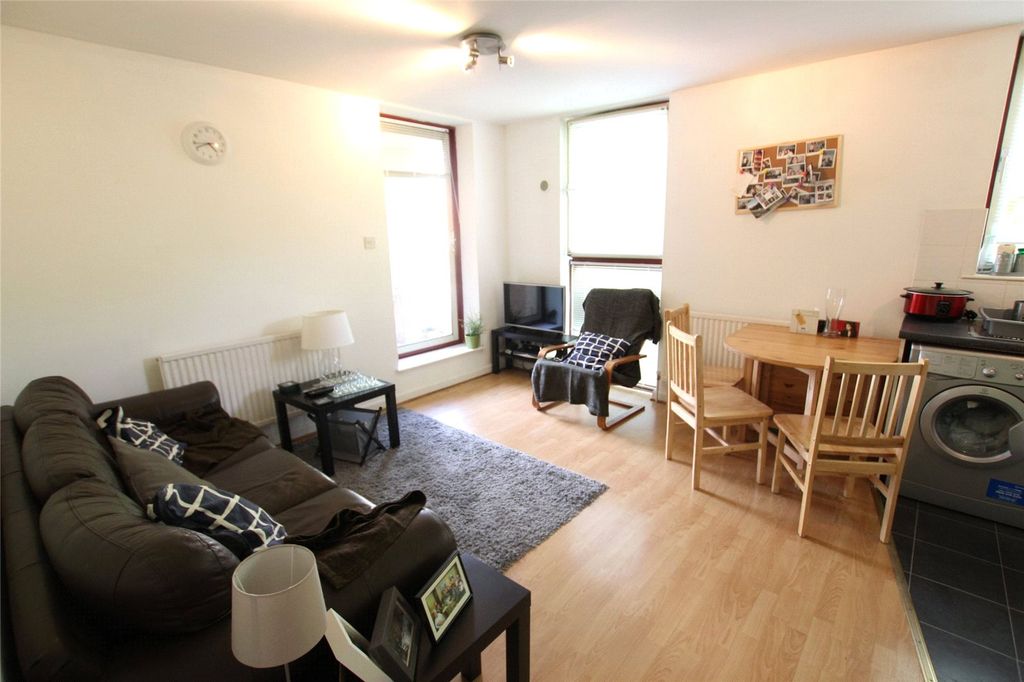 Property photo 2 of 6 Picture No. 02