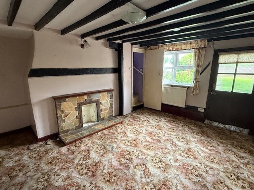 Property photo 2 of 20