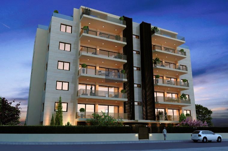 Property photo 1 of 3