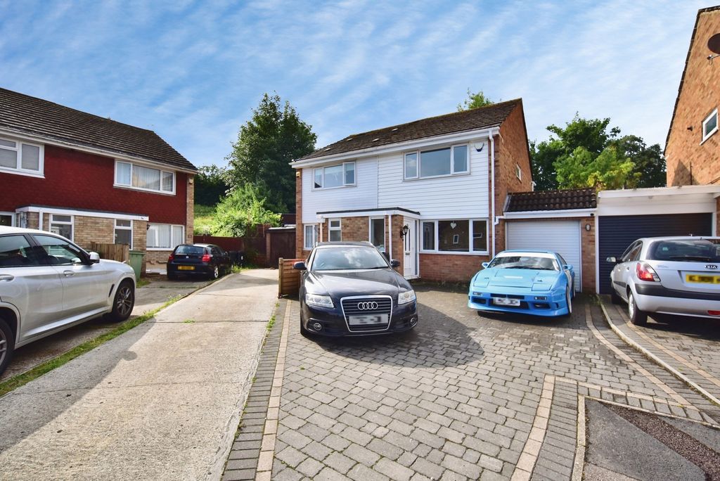 Property photo 1 of 19 Pbox-Img.Jpg