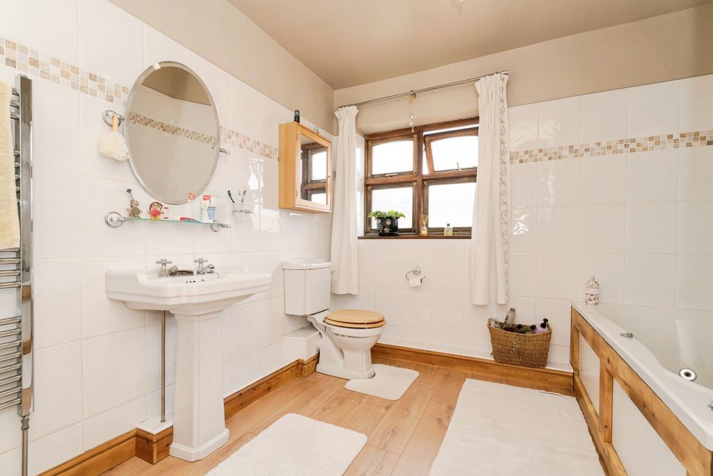 Additional image 19 of 4 bed detached house for saleNorwich Road, Fakenham, Norfolk NR21