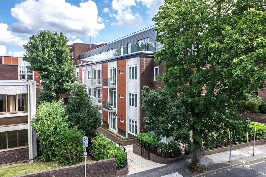 Property photo 1 of 8 Picture No. 10