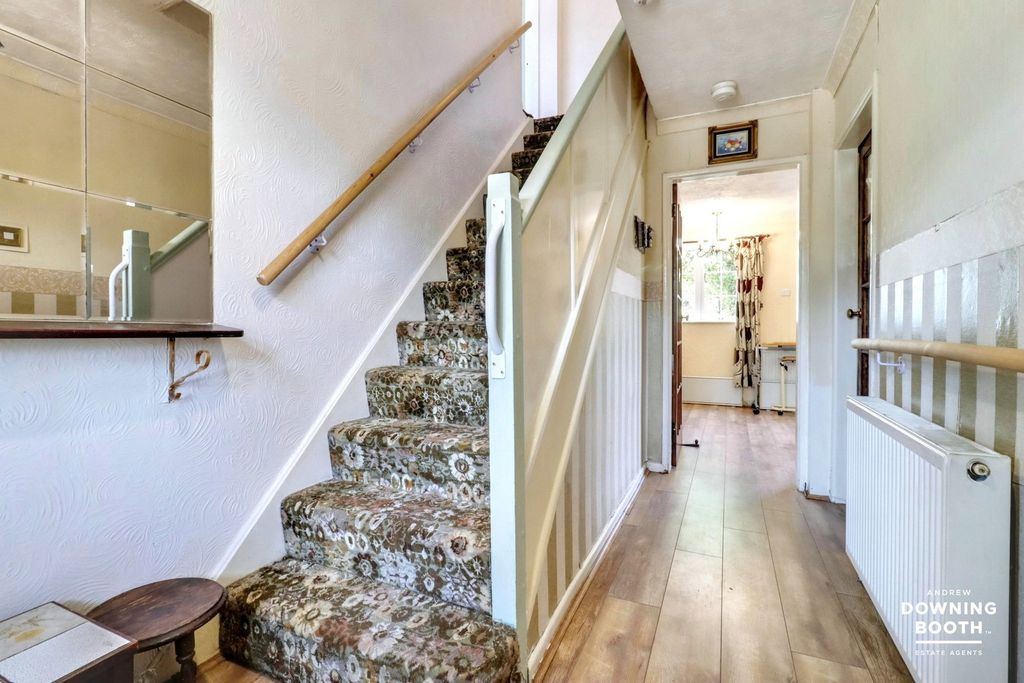 Property photo 3 of 24