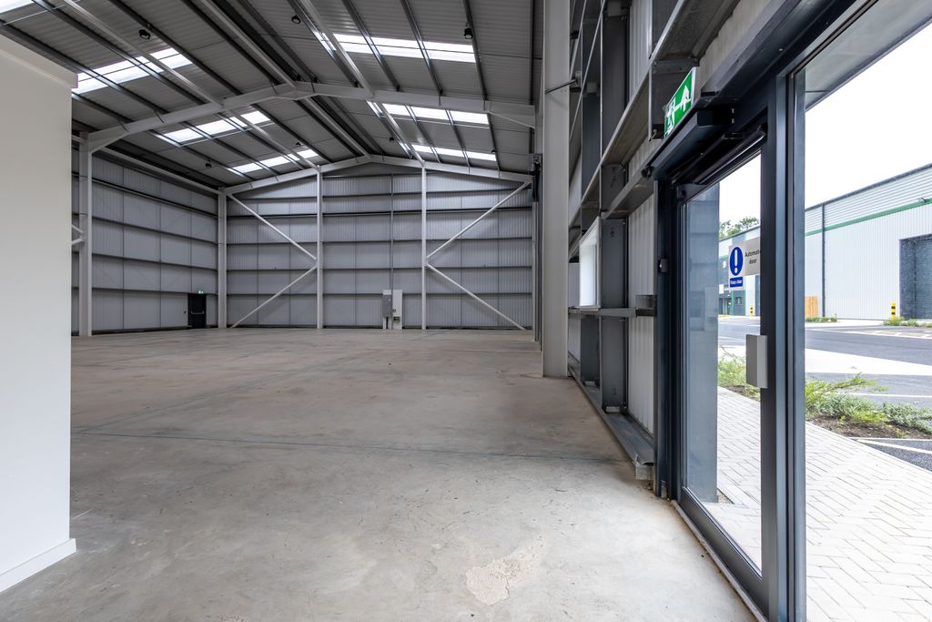 Property photo 3 of 8