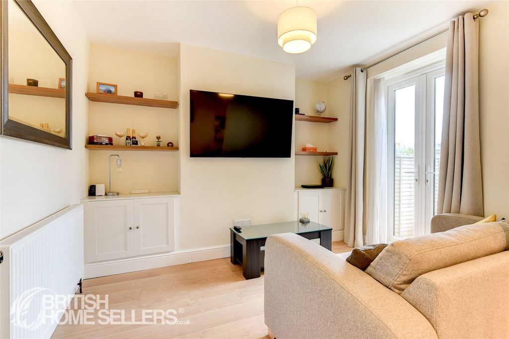 Property photo 3 of 20 2