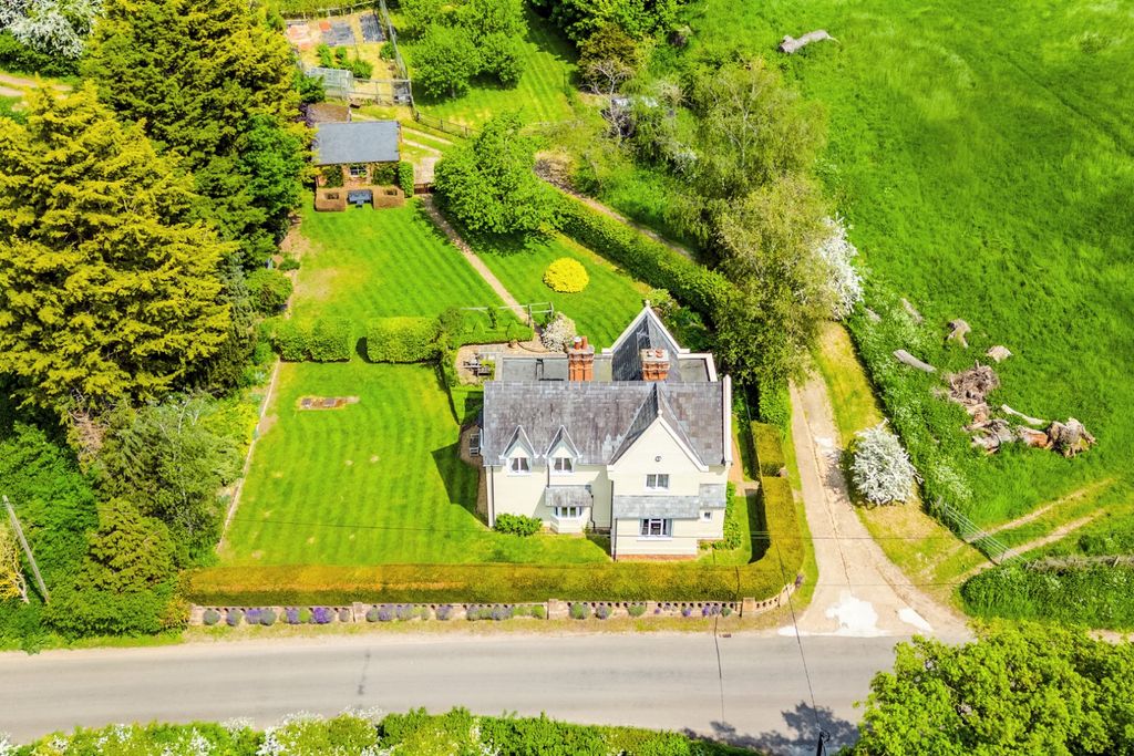 Property photo 3 of 28 Picture No. 01