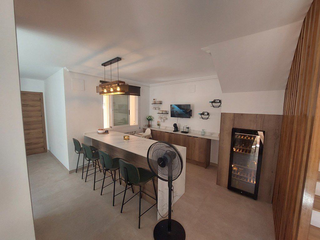 Property photo 3 of 37