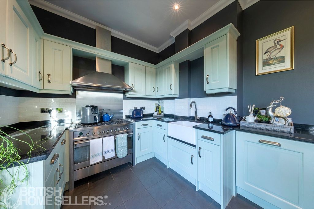 Property photo 2 of 25 Picture No. 56