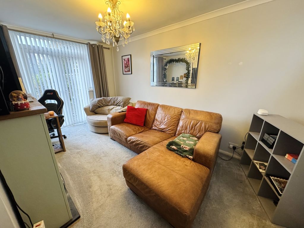 Property photo 3 of 14 Img_6019