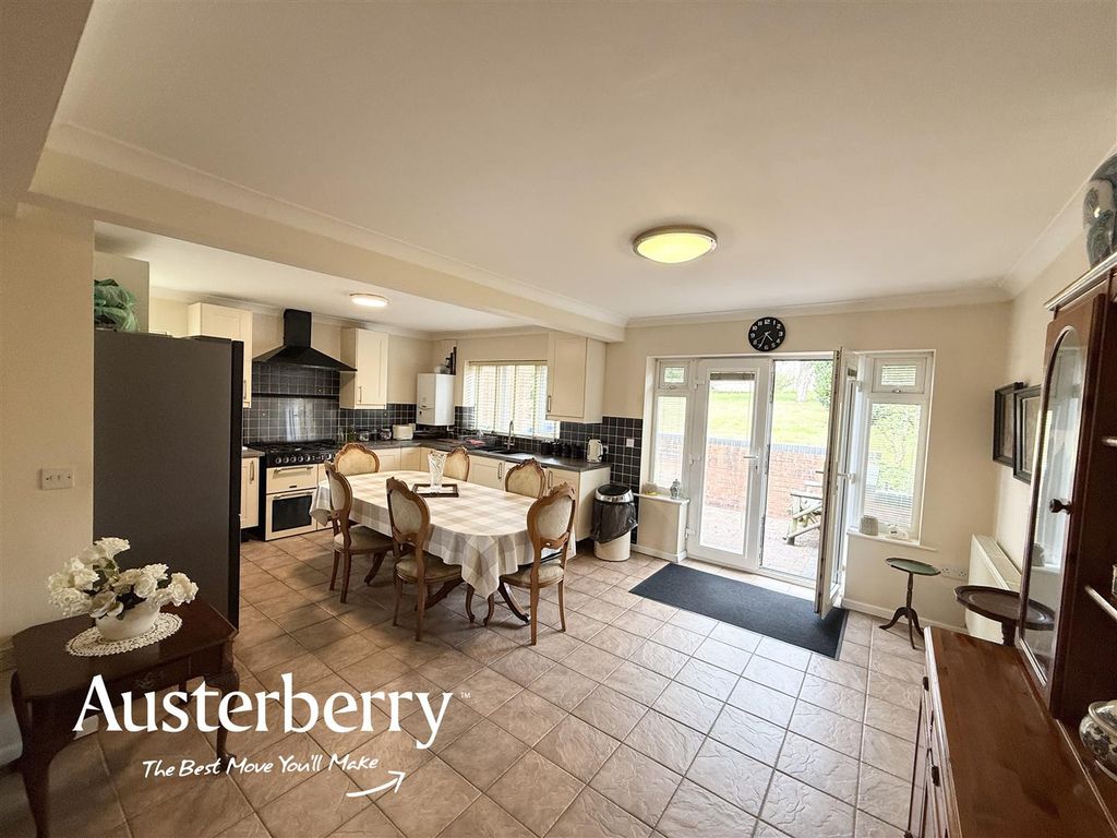 Property photo 2 of 16 Img_0040.Jpg