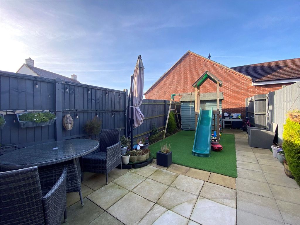 Property photo 2 of 25 Picture No. 09