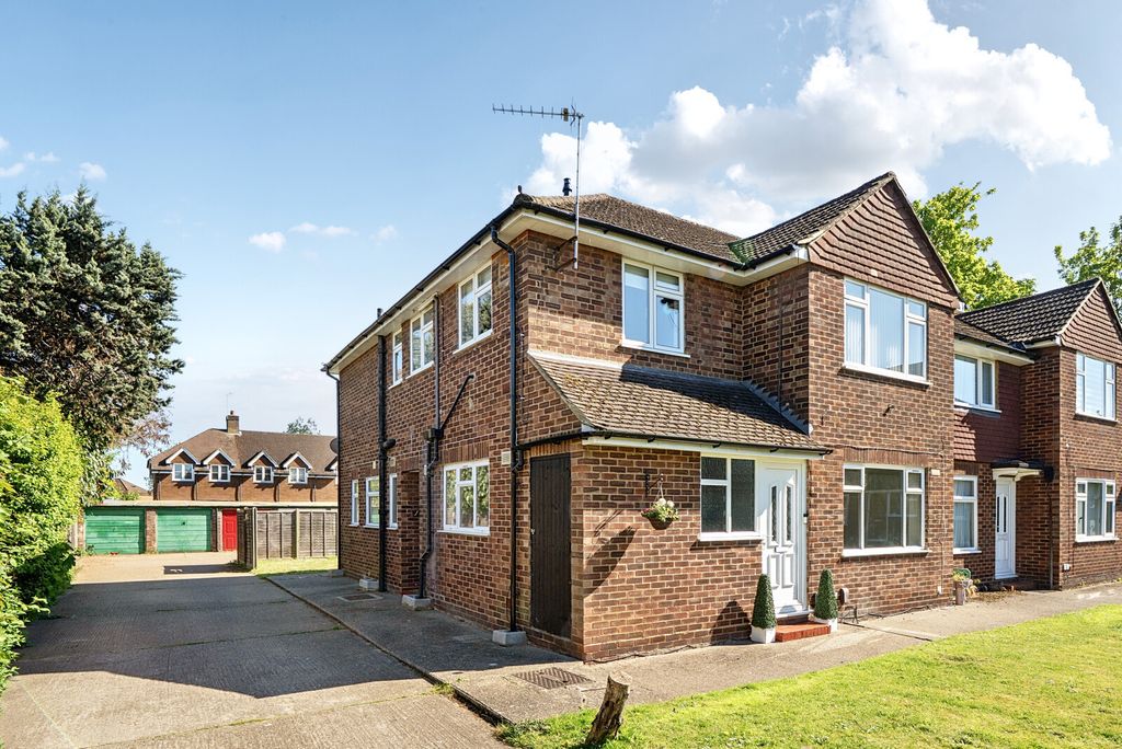 Property photo 1 of 17 1452159-2-69Ea335...